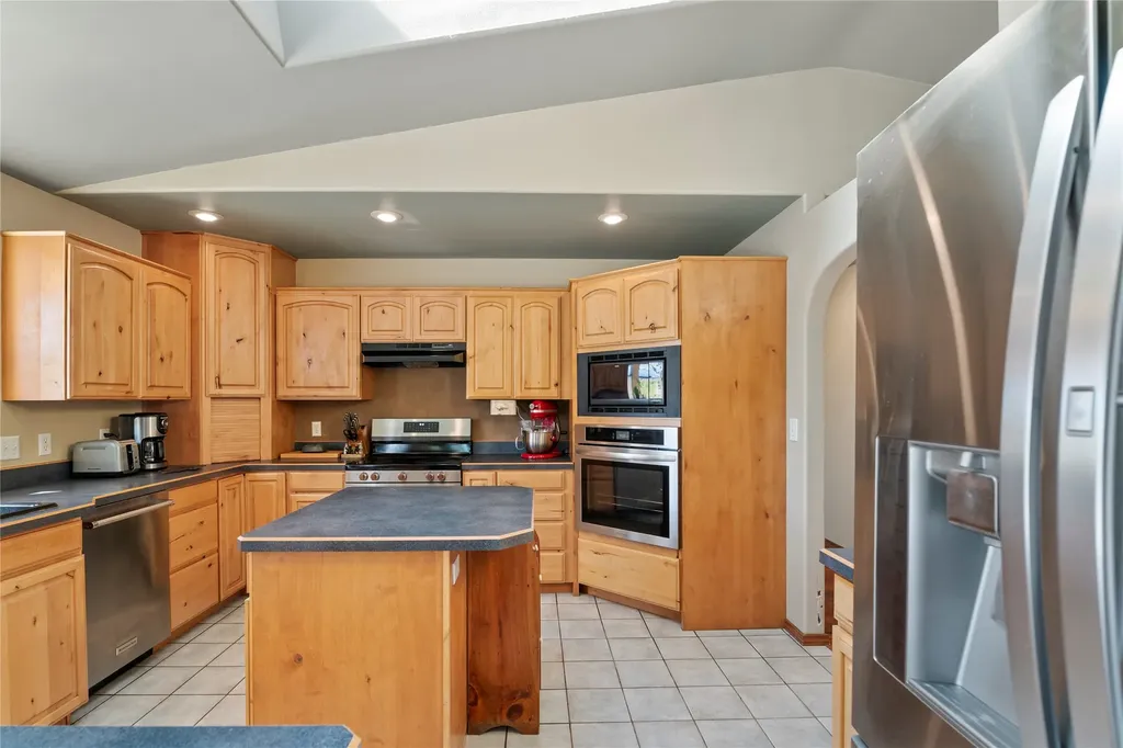 3 Stagecoach Road East Helena MT 59635