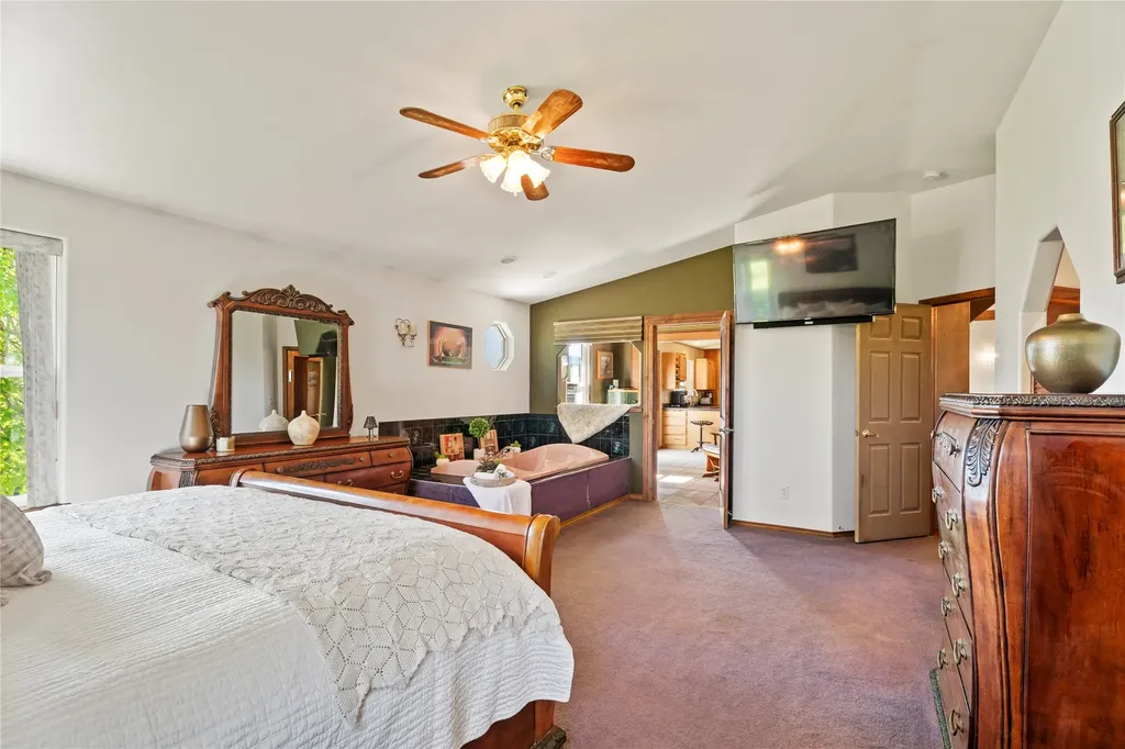 3 Stagecoach Road East Helena MT 59635
