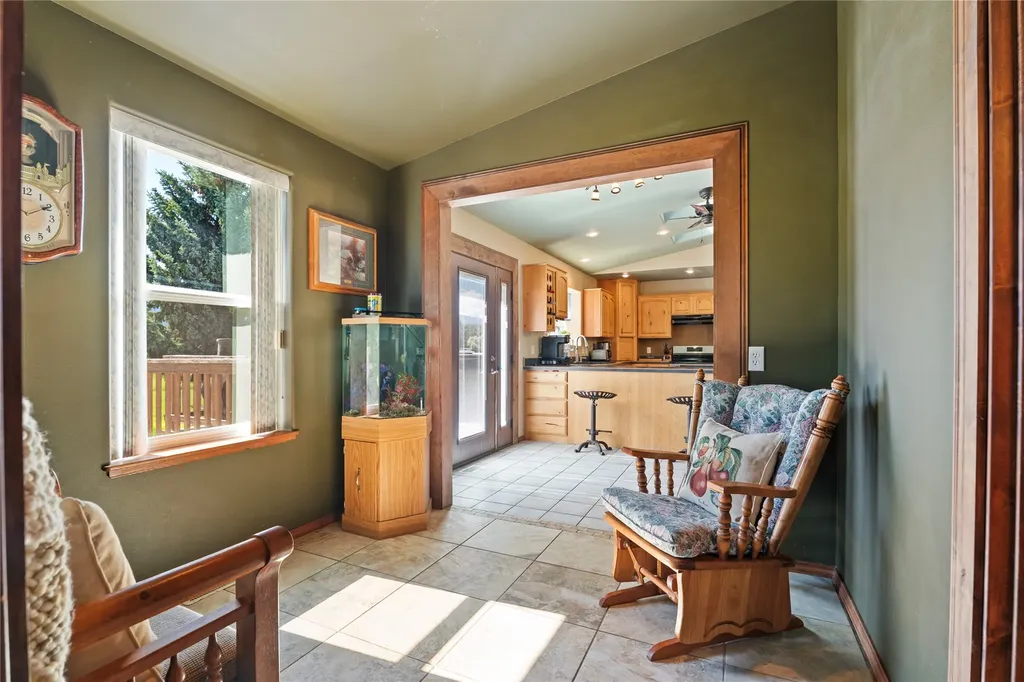3 Stagecoach Road East Helena MT 59635