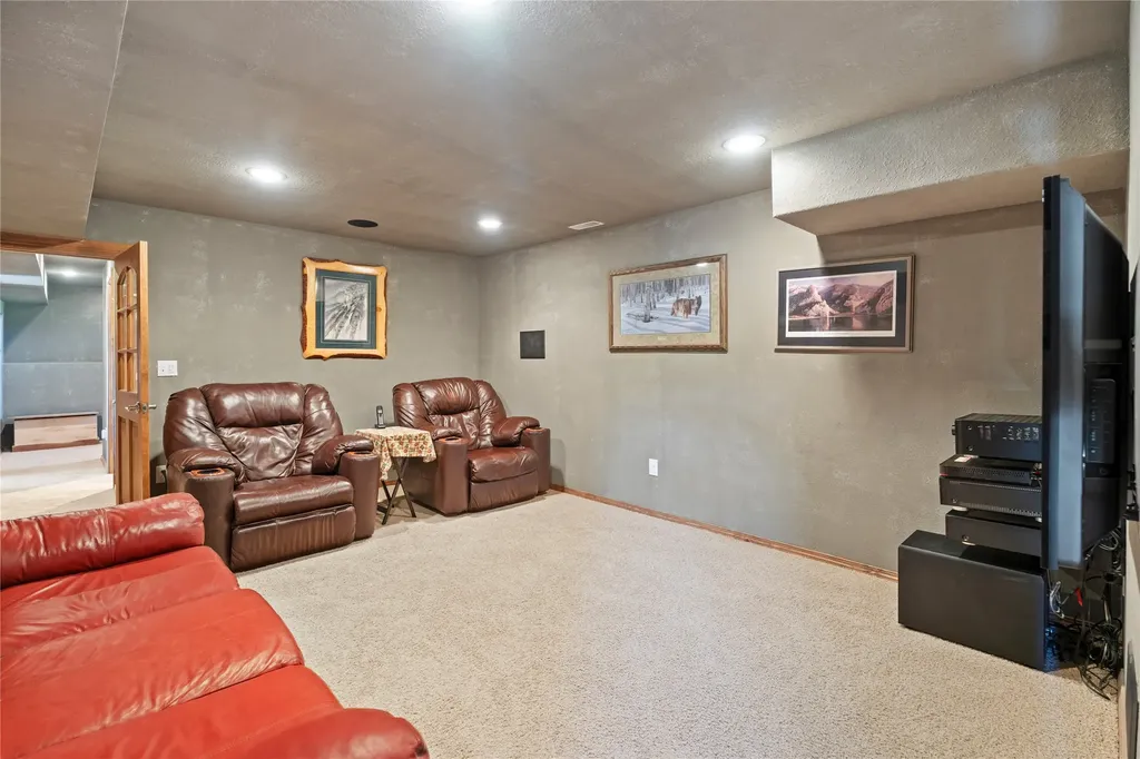 3 Stagecoach Road East Helena MT 59635