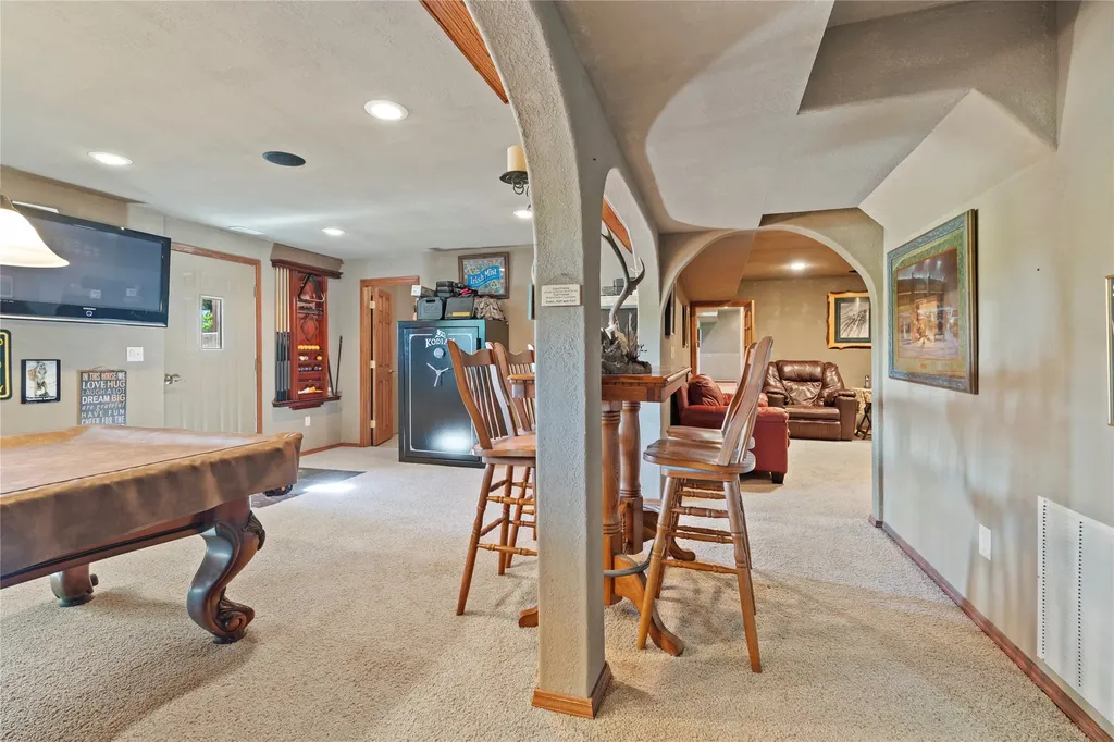 3 Stagecoach Road East Helena MT 59635
