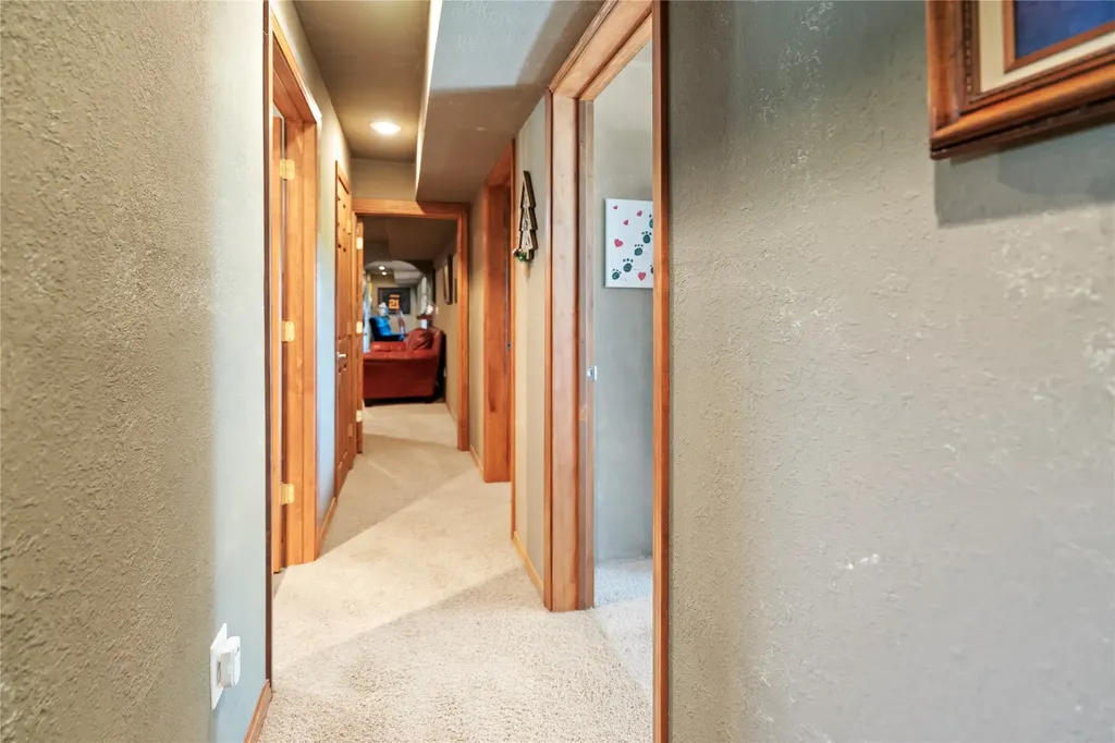 3 Stagecoach Road East Helena MT 59635