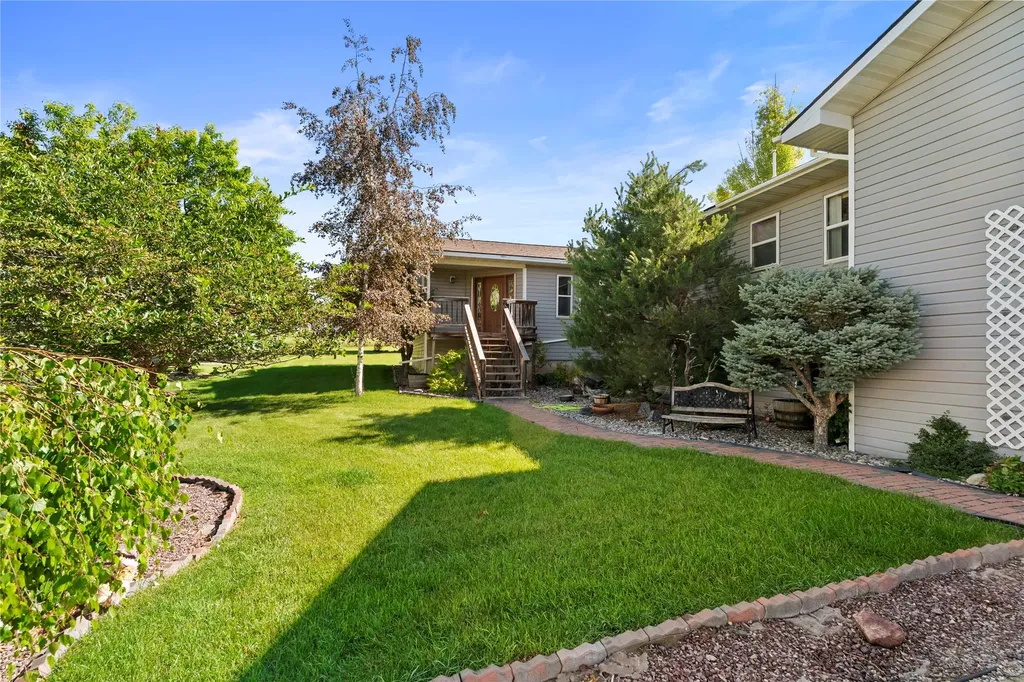 3 Stagecoach Road East Helena MT 59635