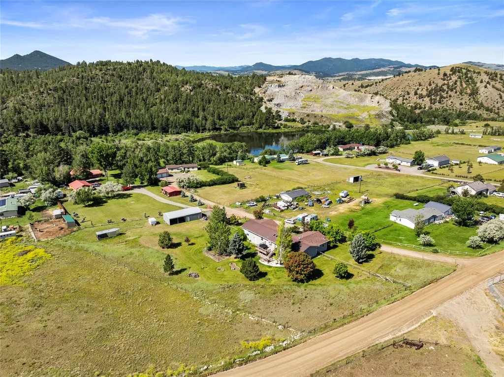 3 Stagecoach Road East Helena MT 59635