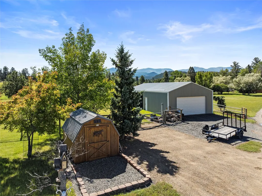 3 Stagecoach Road East Helena MT 59635