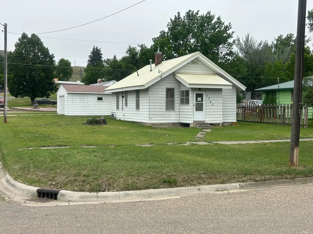 1702 Chouteau Street Fort Benton MT 59442