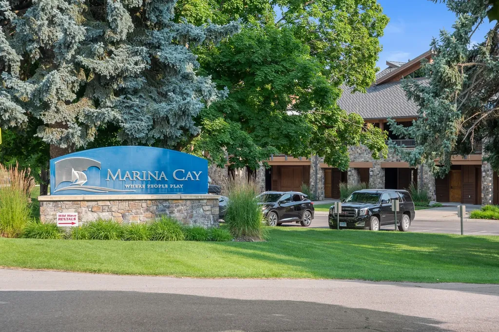 180 Vista Lane Bigfork MT 59911