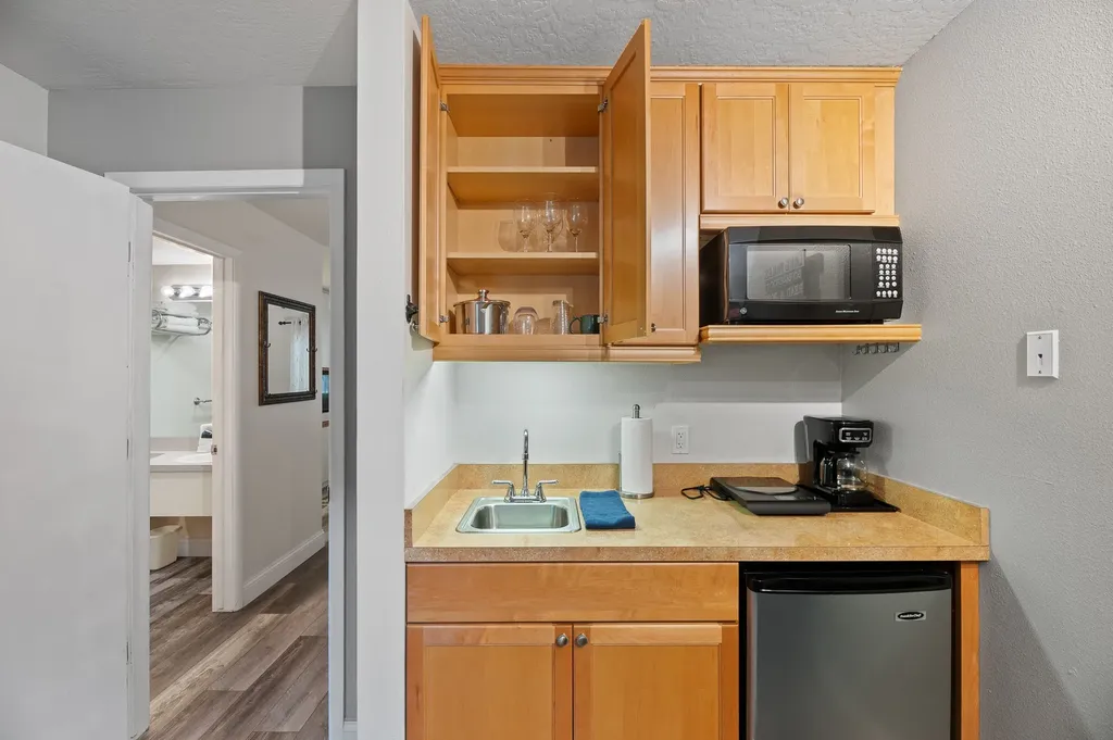 180 Vista Lane Bigfork MT 59911