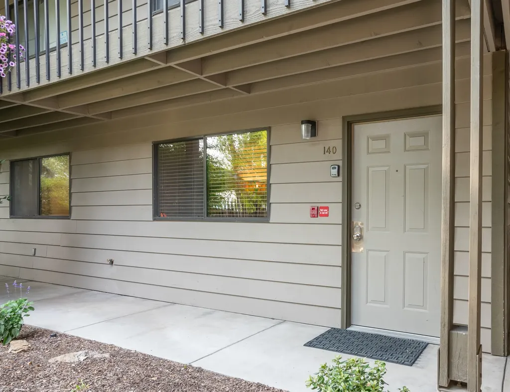 180 Vista Lane Bigfork MT 59911