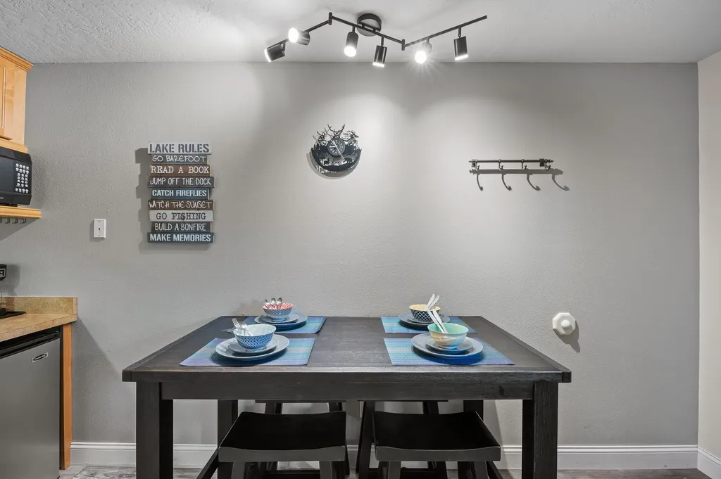 180 Vista Lane Bigfork MT 59911