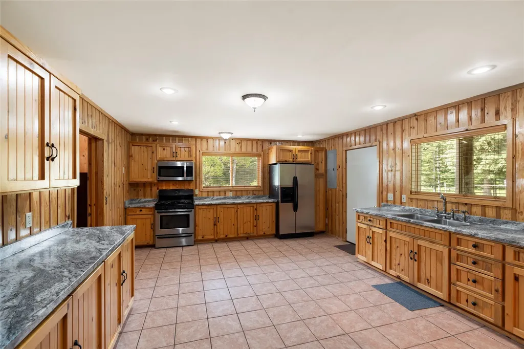32 Whitepine Creek Road Trout Creek MT 59874