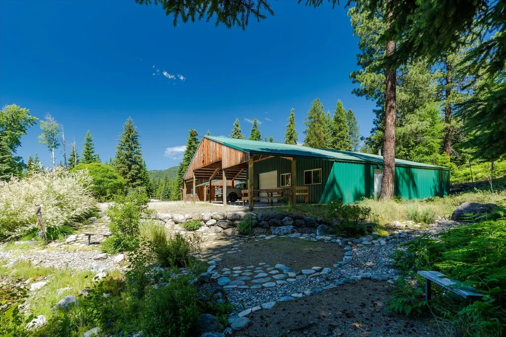32 Whitepine Creek Road Trout Creek MT 59874