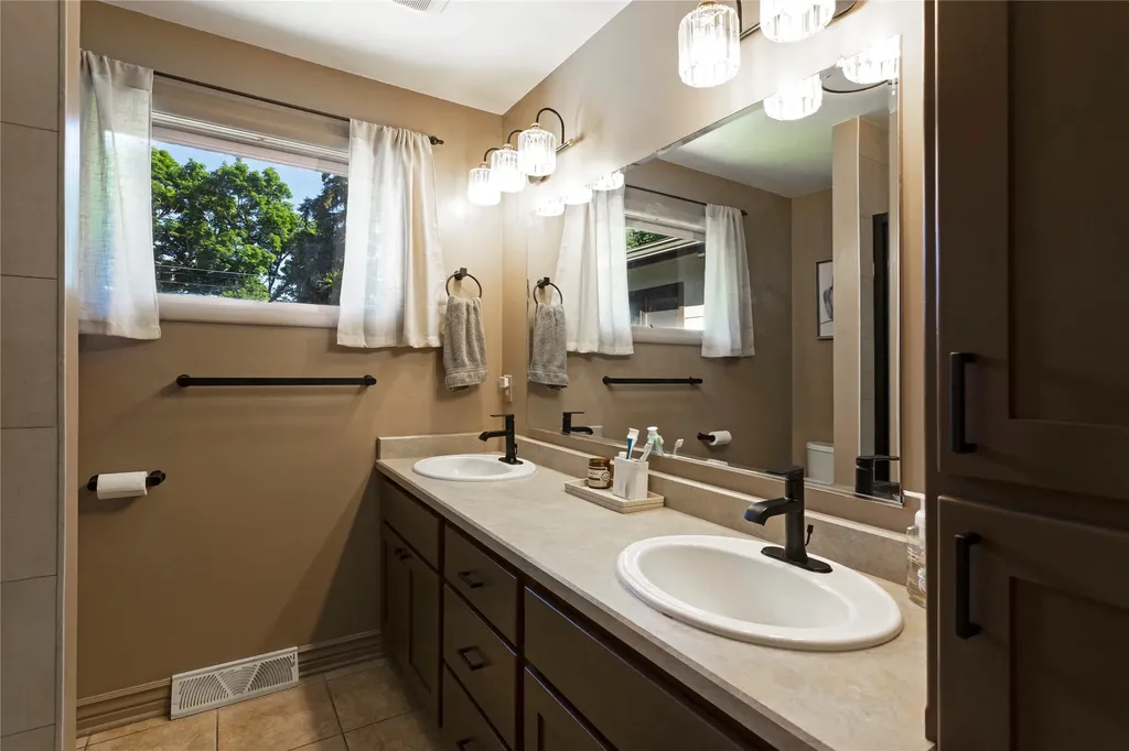 1820 Dixon Avenue Missoula MT 59801
