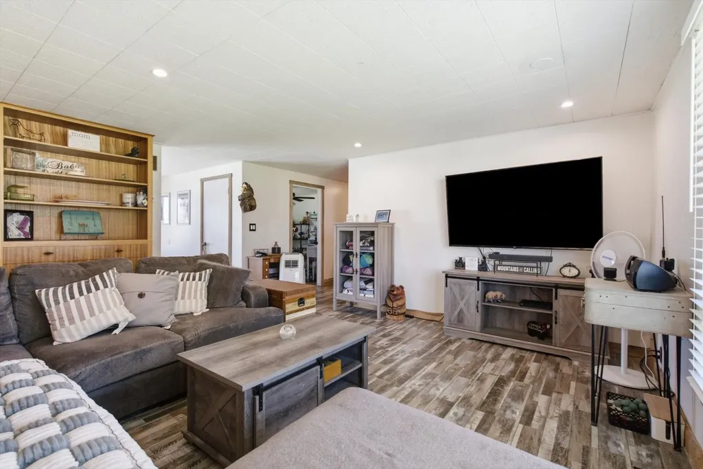 2652 Hwy 2 E Kalispell MT 59901
