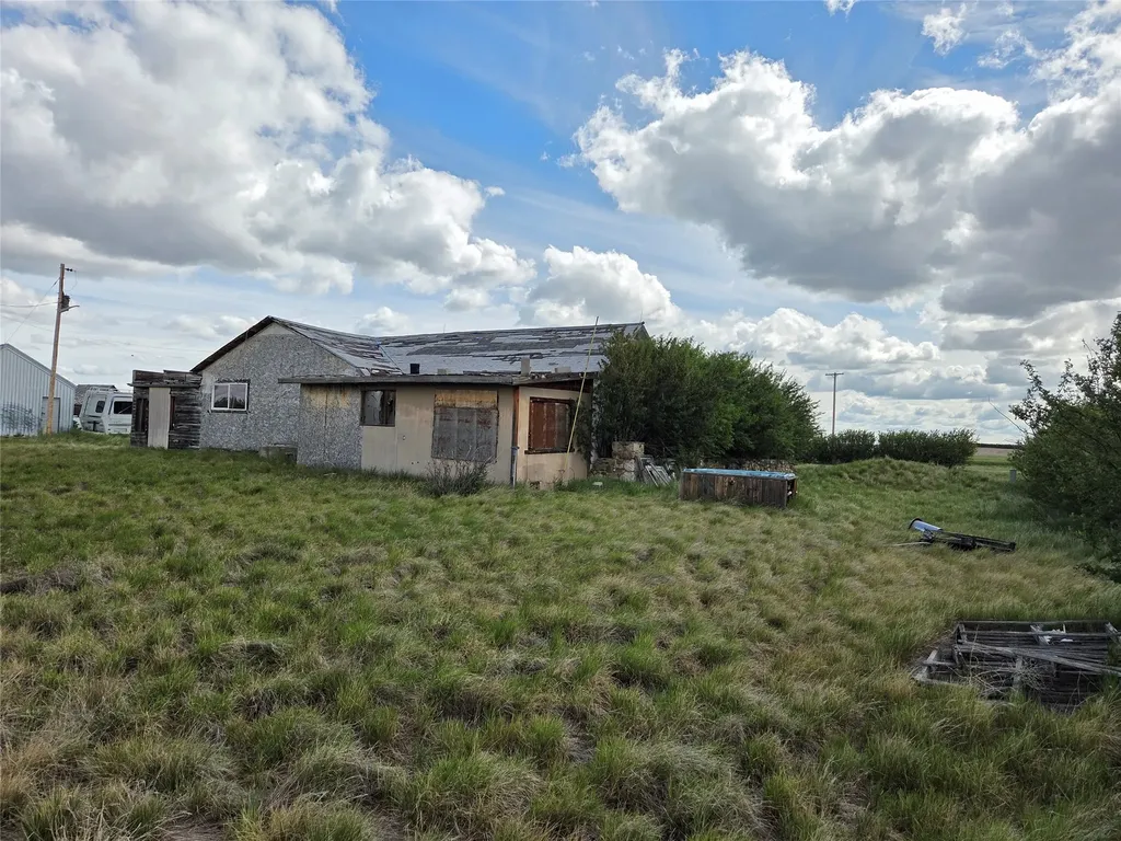 390 W Comwell Road Brady MT 59416