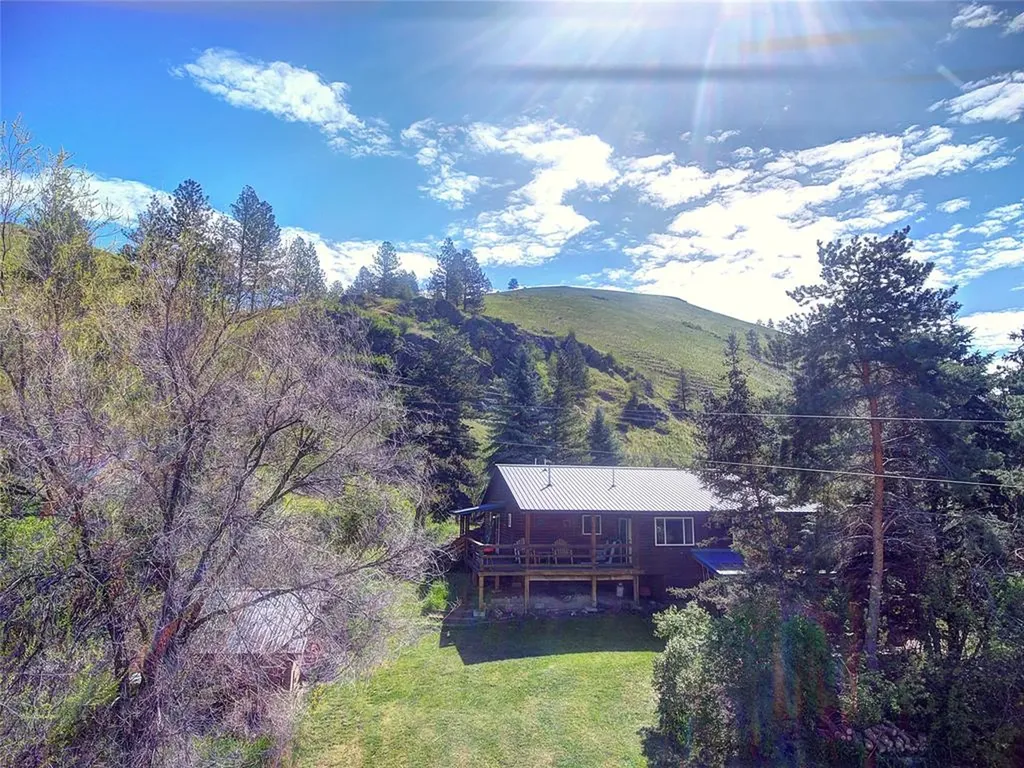 38850 C Street Ravalli MT 59863