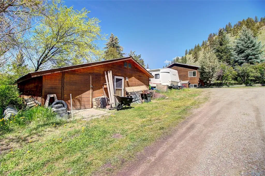 38850 C Street Ravalli MT 59863
