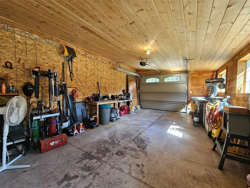 106 Sleepy Hollow Lane Lincoln MT 59639
