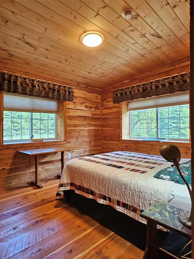 106 Sleepy Hollow Lane Lincoln MT 59639