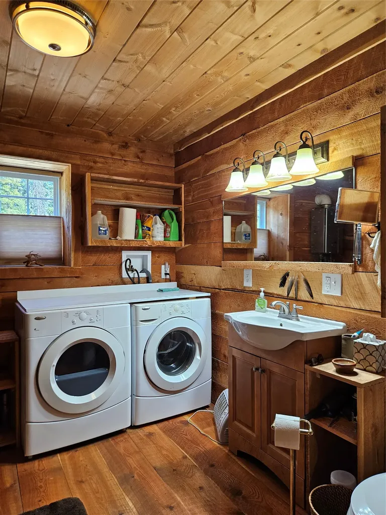 106 Sleepy Hollow Lane Lincoln MT 59639