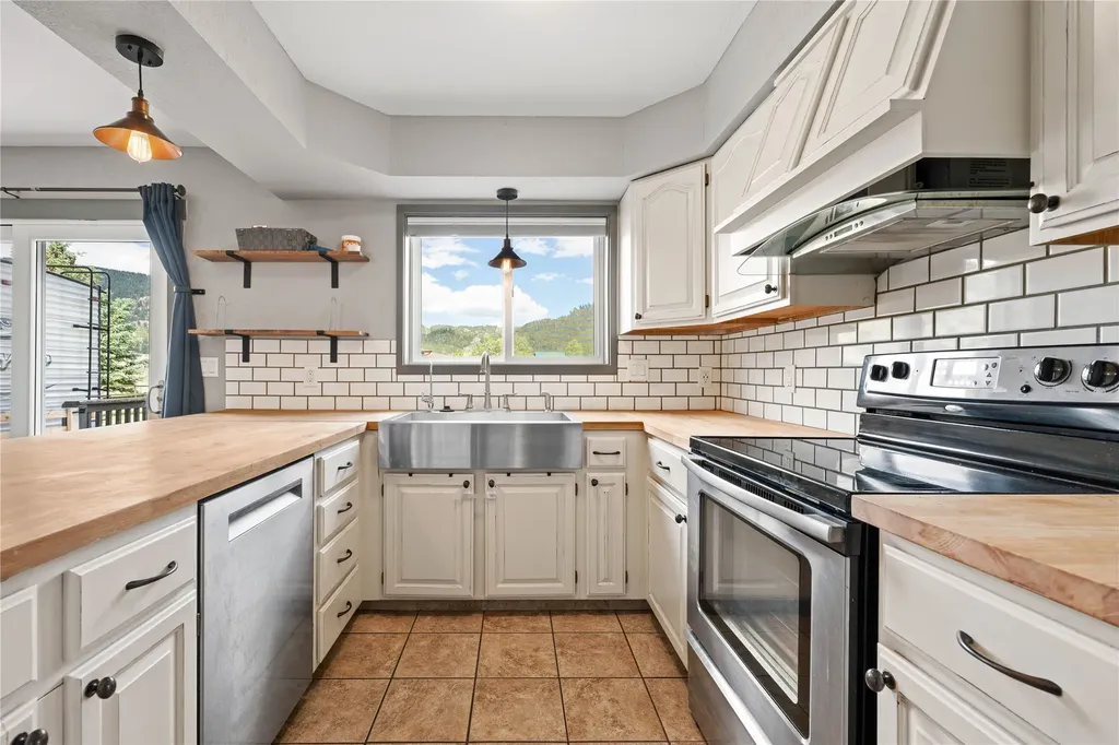 202 Meadow View Drive Butte MT 59701