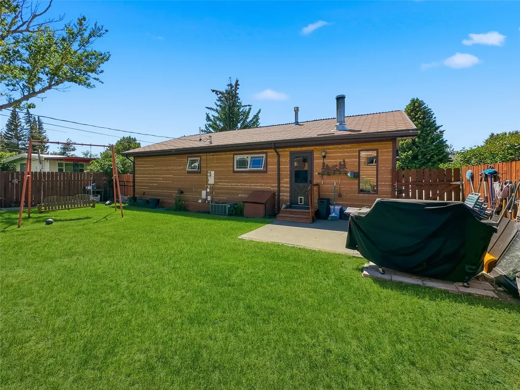 425 8th Avenue S Cut Bank MT 59427