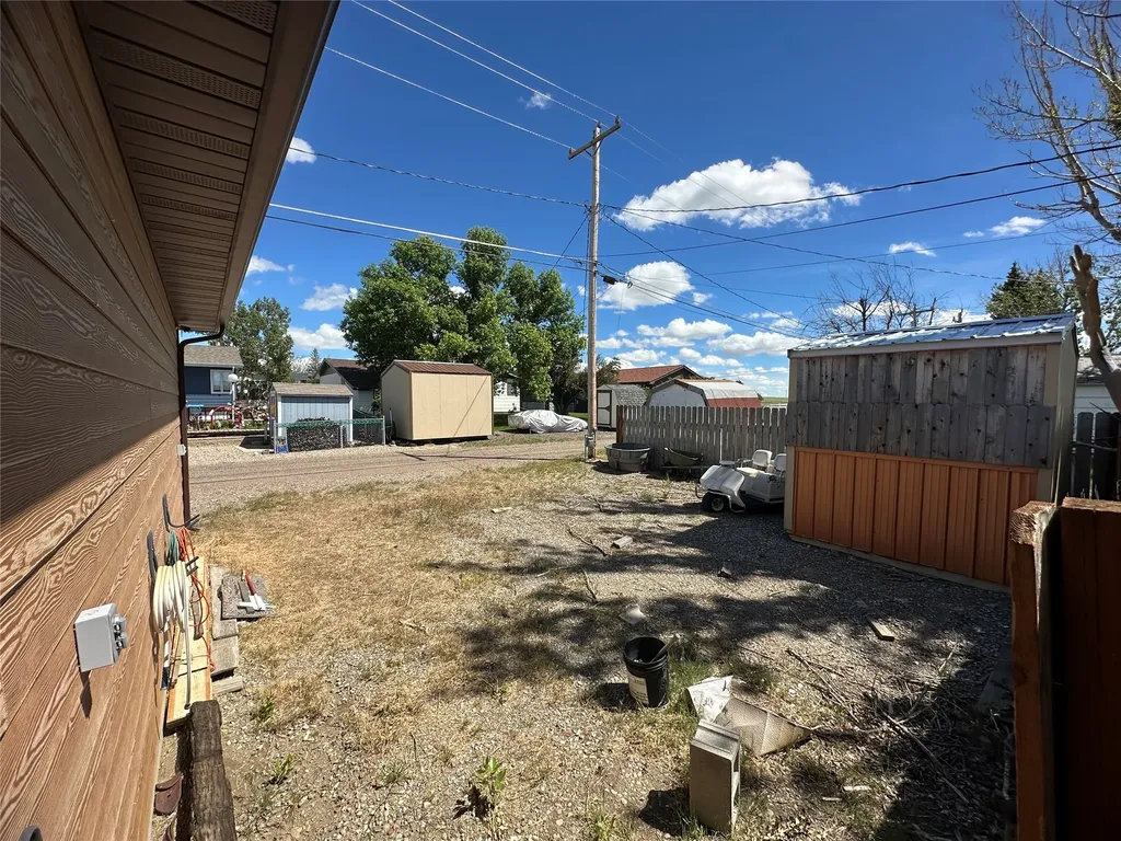425 8th Avenue S Cut Bank MT 59427