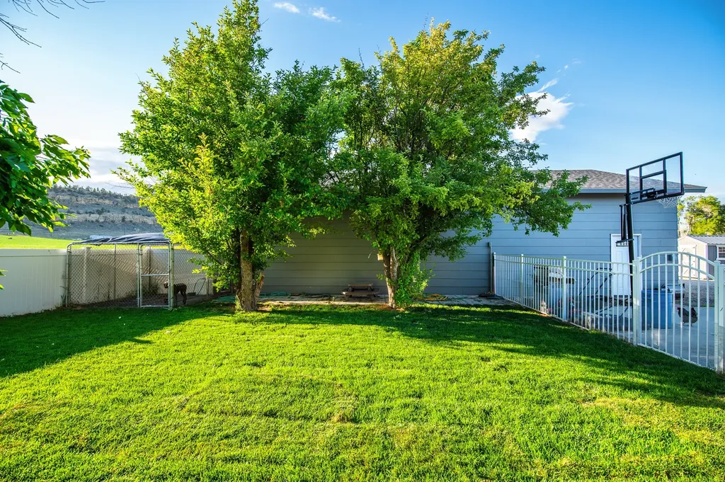601 W Park Avenue Bridger MT 59014