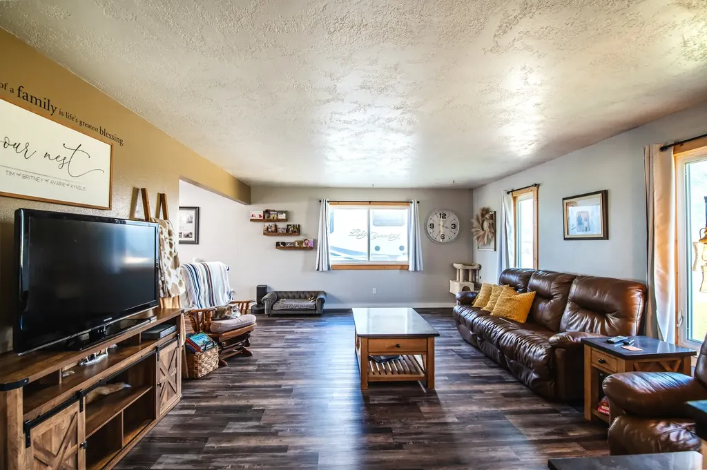 601 W Park Avenue Bridger MT 59014