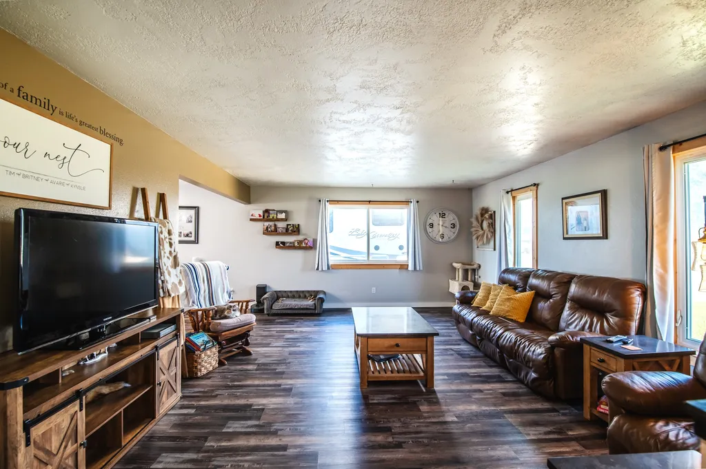 601 W Park Avenue Bridger MT 59014