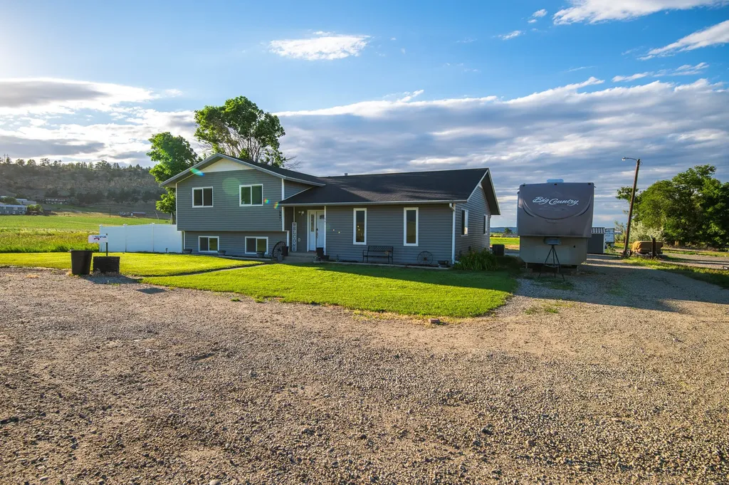 601 W Park Avenue Bridger MT 59014