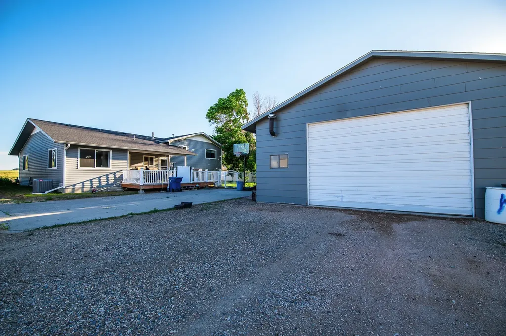 601 W Park Avenue Bridger MT 59014