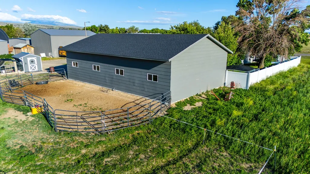 601 W Park Avenue Bridger MT 59014