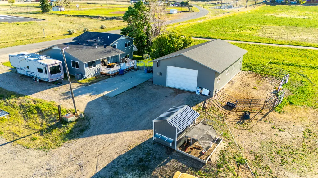 601 W Park Avenue Bridger MT 59014