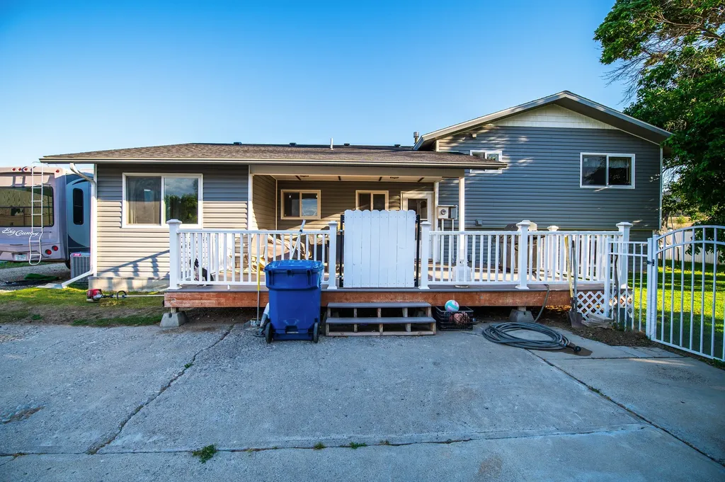 601 W Park Avenue Bridger MT 59014