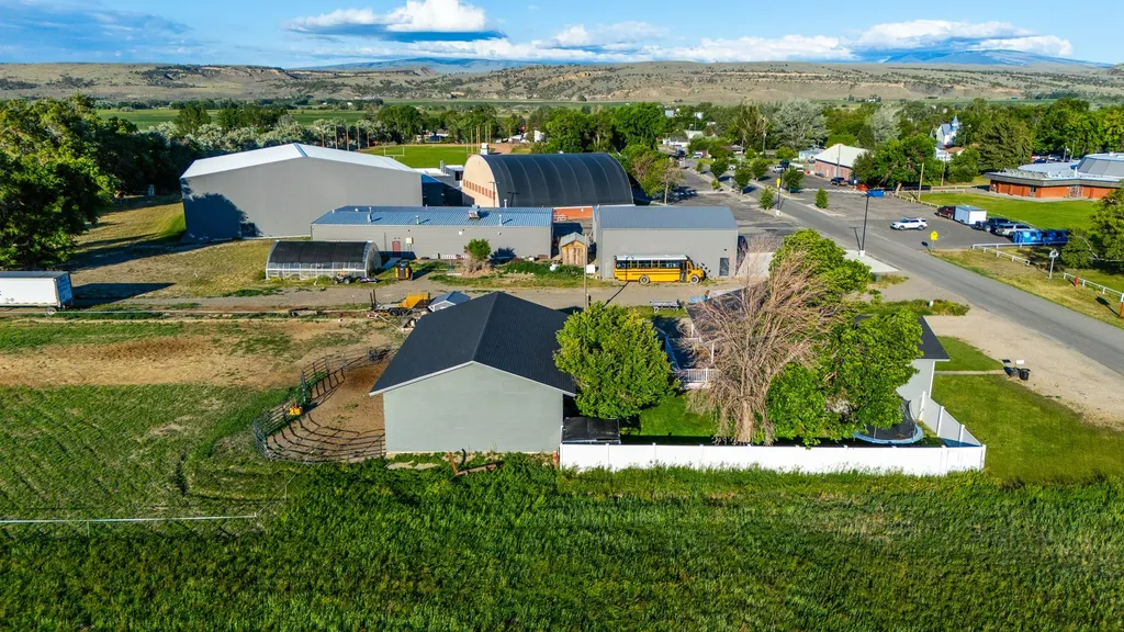 601 W Park Avenue Bridger MT 59014