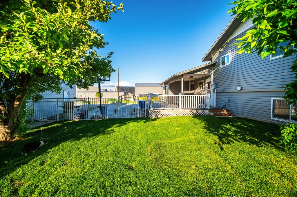 601 W Park Avenue Bridger MT 59014