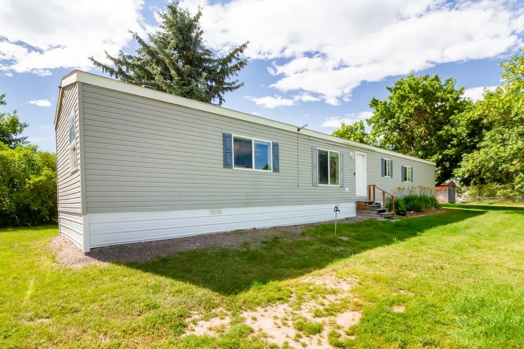220 Gunsite Loop Kalispell MT 59901