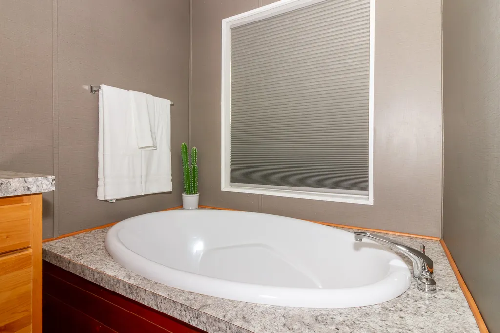 220 Gunsite Loop Kalispell MT 59901