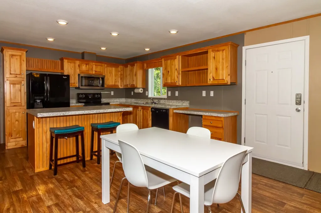 220 Gunsite Loop Kalispell MT 59901