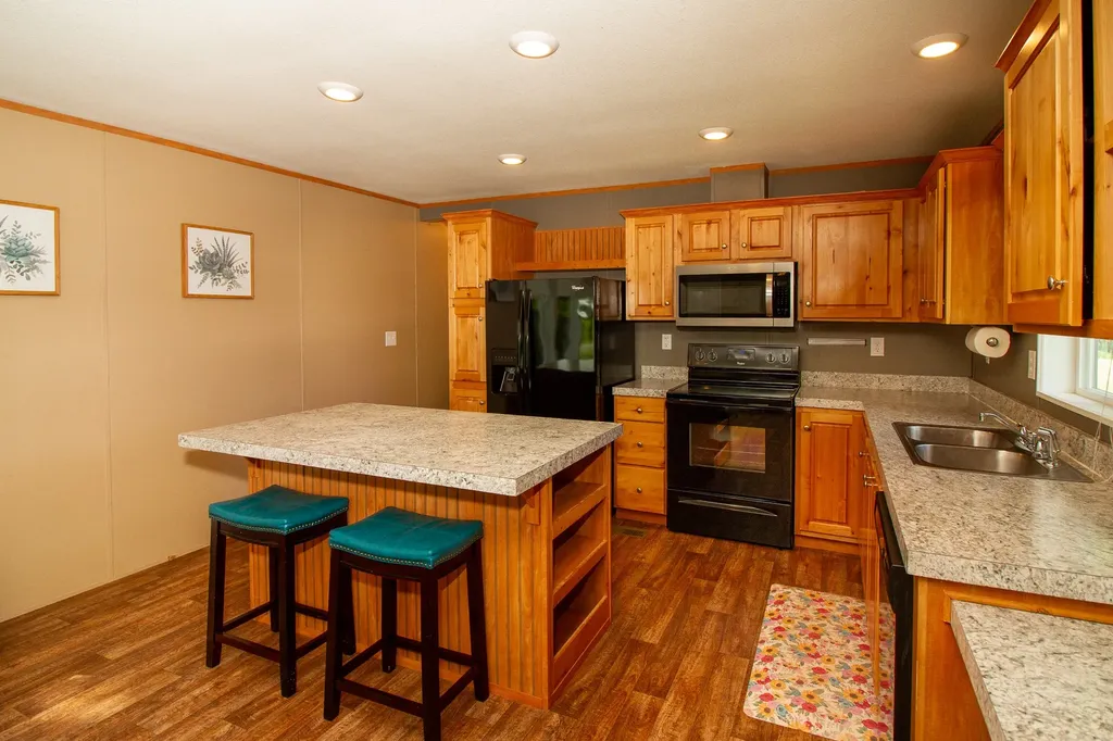 220 Gunsite Loop Kalispell MT 59901