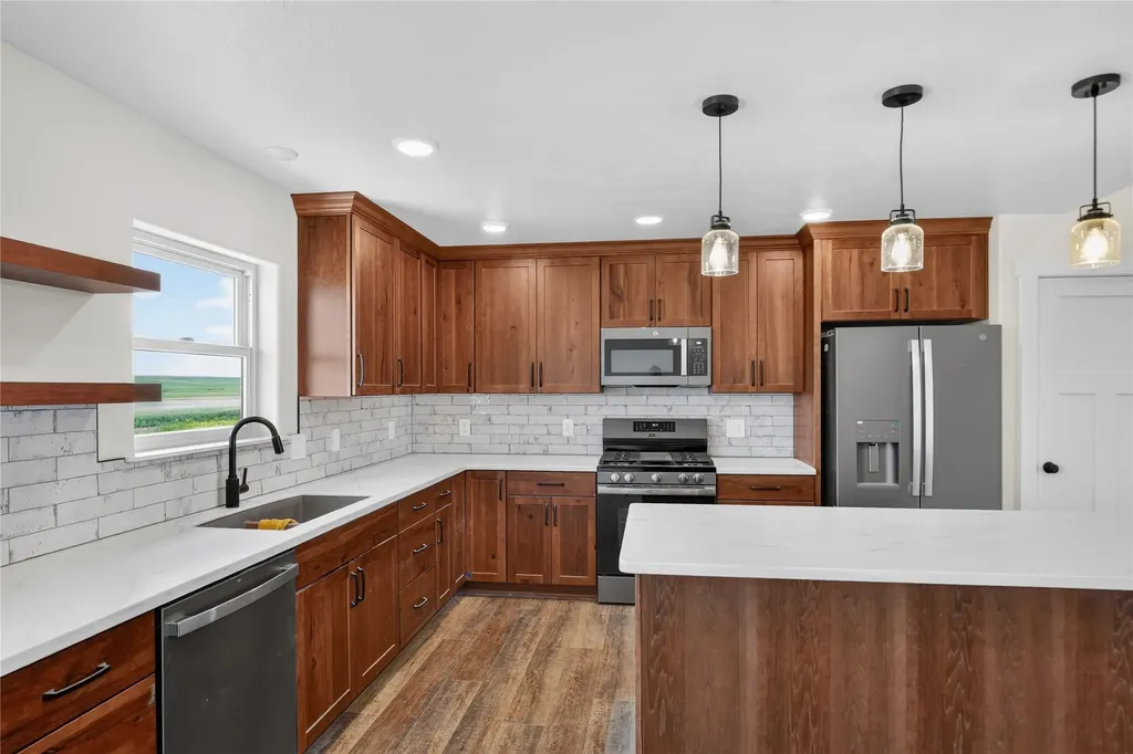 209 42nd Avenue NE Great Falls MT 59404