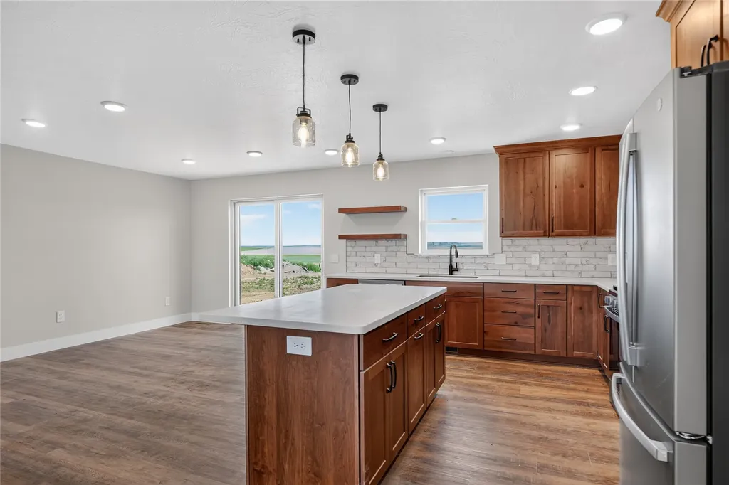 209 42nd Avenue NE Great Falls MT 59404