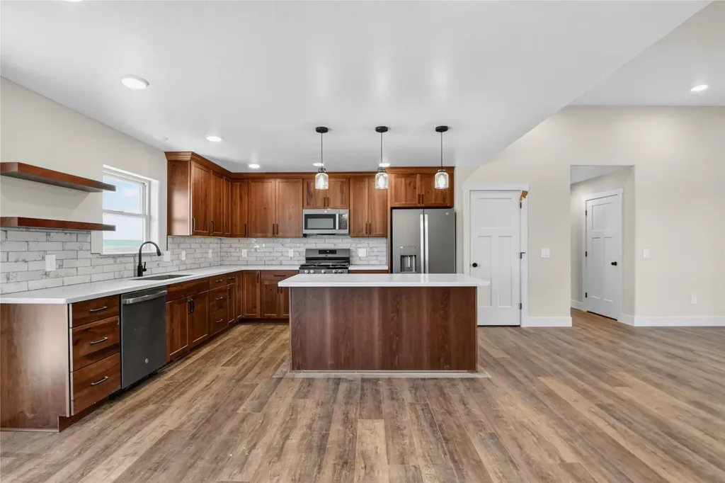 209 42nd Avenue NE Great Falls MT 59404