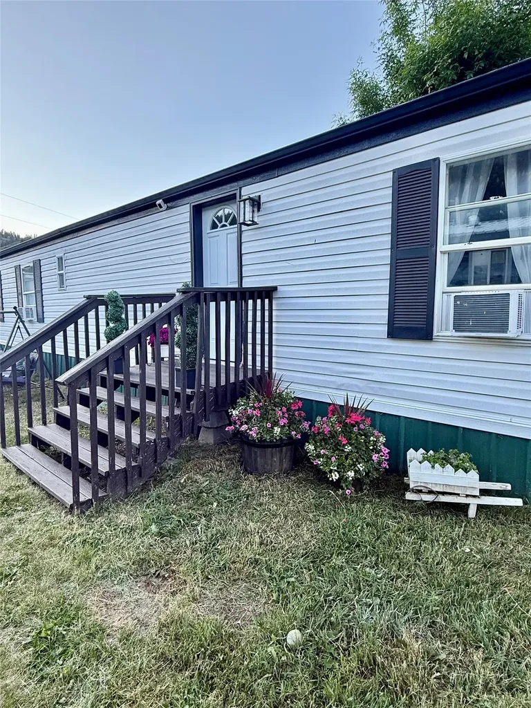 3360 Big Flat Road Missoula MT 59804