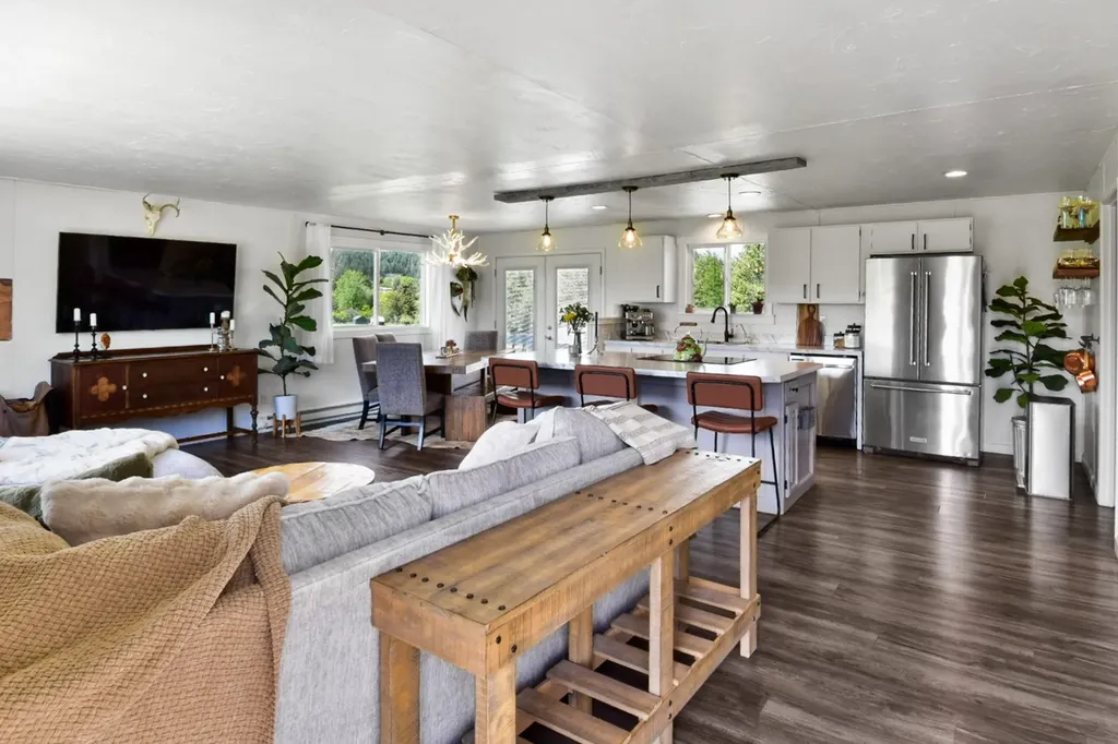 1563 Foys Lake Road Kalispell MT 59901