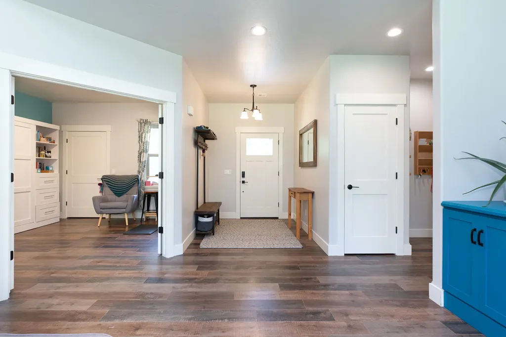 1117 Reardon Lane Alberton MT 59820