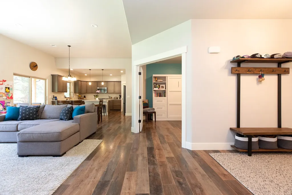1117 Reardon Lane Alberton MT 59820