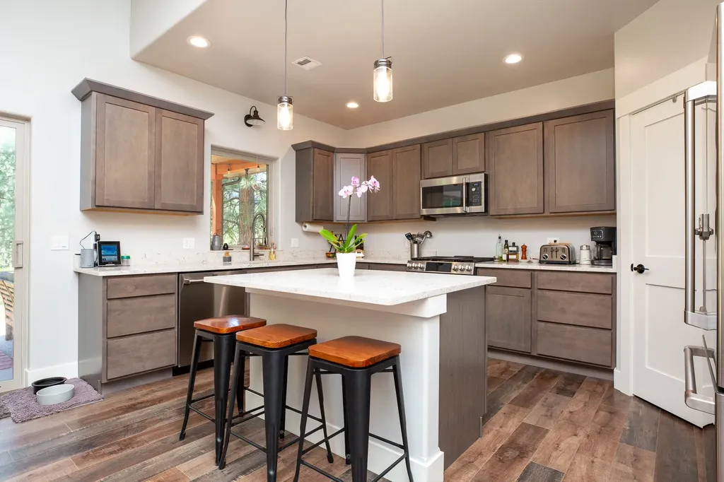 1117 Reardon Lane Alberton MT 59820