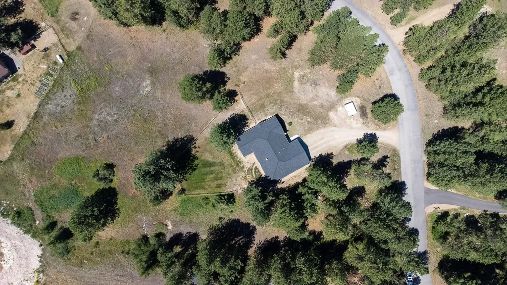 1117 Reardon Lane Alberton MT 59820